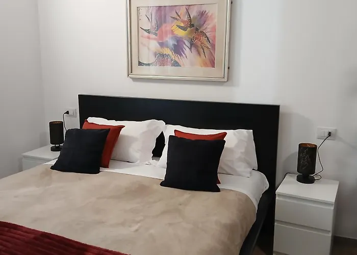 View 3 Apartment Bergamo